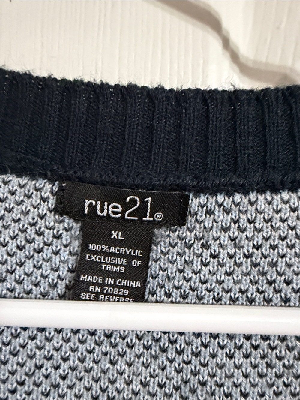 Rue21 Women's Navy, Light Blue & Gray Argyle V-Neck Sweater Vest - Picture 2 of 2